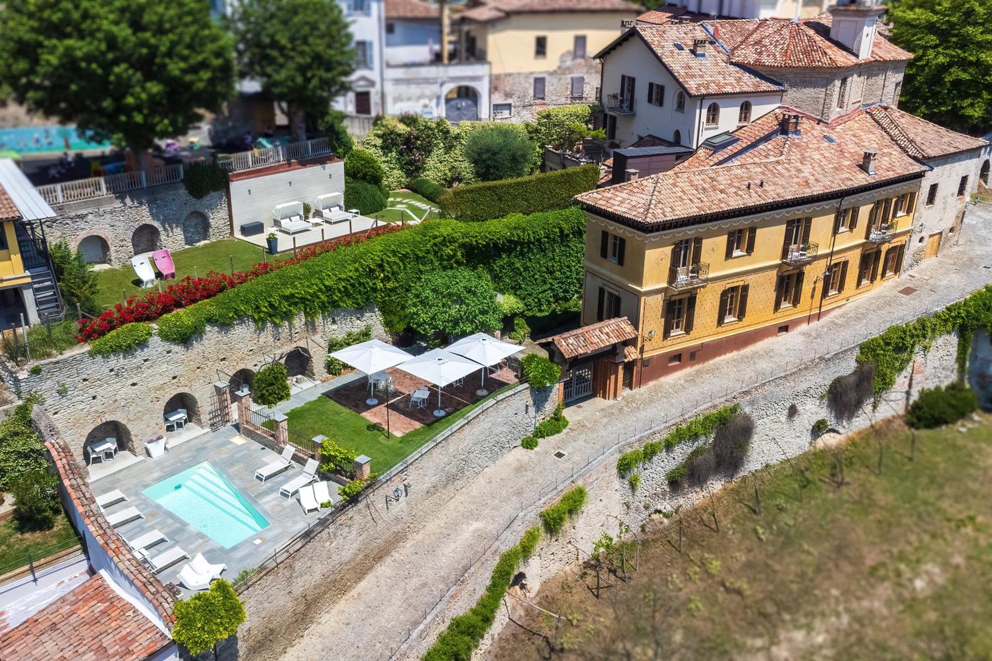 Relais Villa Del Borgo Canelli Buitenkant foto